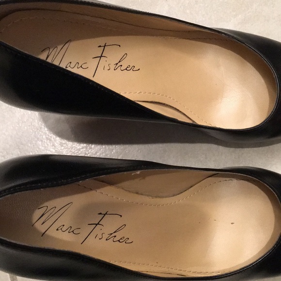 Marc Fisher black pumps - Picture 5 of 7
